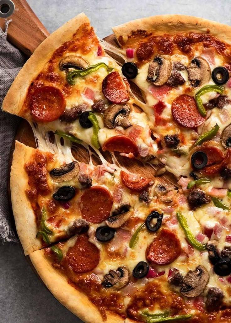 Crispy Crust Symphony of Garden Delights